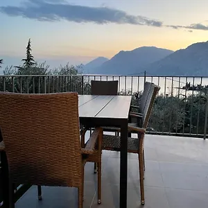 Apartment Cochetto's House In, Malcesine